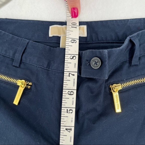MICHAEL KORS Women’s Navy Khaki shorts with gold zipper pocket details size: 6 - Picture 7 of 9